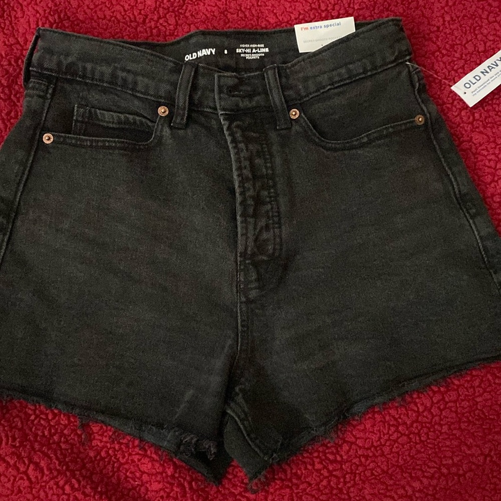 Women’s size 8 Old Navy Brand High Waisted Button up Jean Shorts